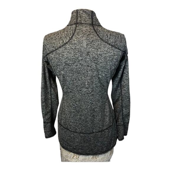 ATHLETA 1/4 zip long sleeve top with zippered pocket in gray size medium - Picture 10 of 12